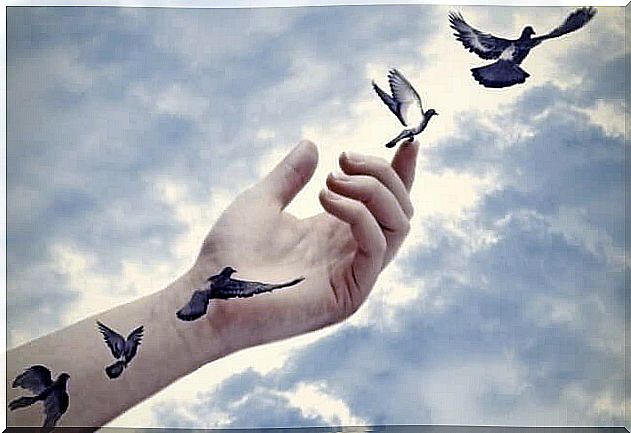 tattoo flying birds