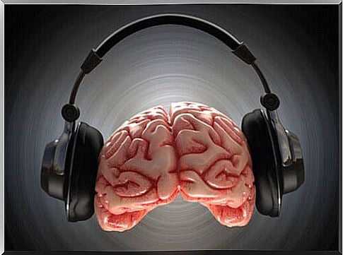 Binaural sounds, a phenomenon with historical background