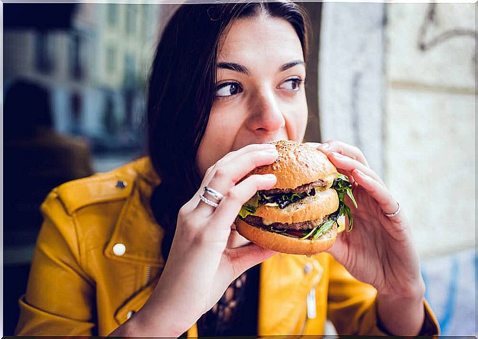 Eating fast food harms the brain quotient