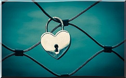 lock heart